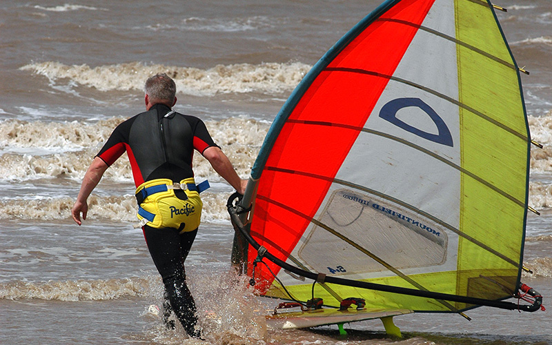 Weston Windzone - Another Wind Surfer attempting to ride the Weston waves.